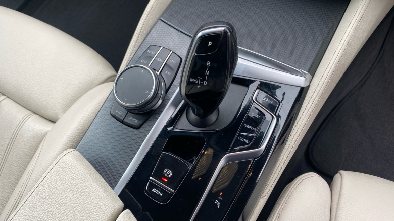 BMW 5 Series 520d MHT M Sport 4dr Step Auto Diesel Saloon